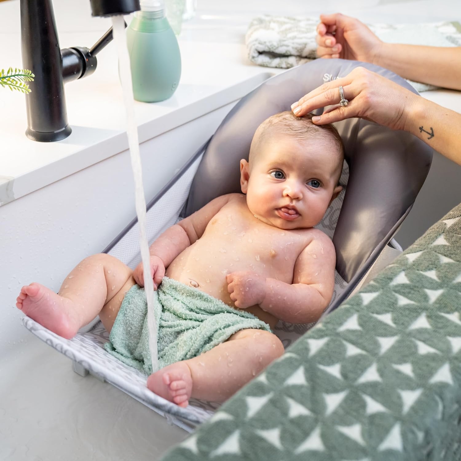 image:imageIngenuity Foldaway 2Position Baby Bath Seat Adjustable Support for Sink or Bathtub Ages 06 Months up to 20 Pounds MachineWashable SlingGris